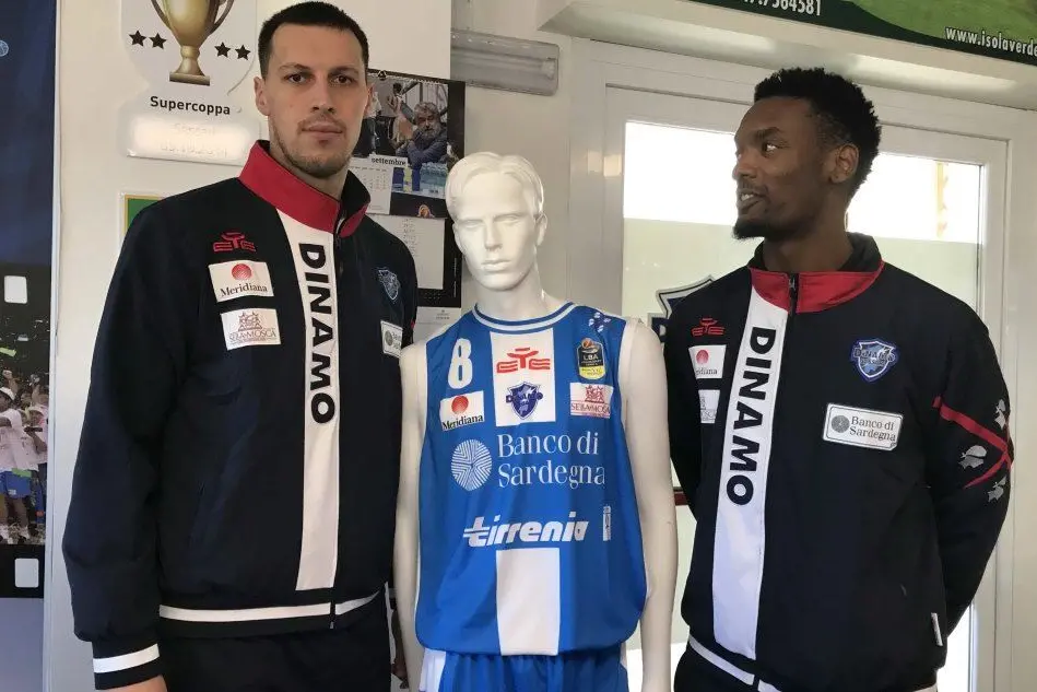 Planinic e Pierre con la nuova maglia della Dinamo