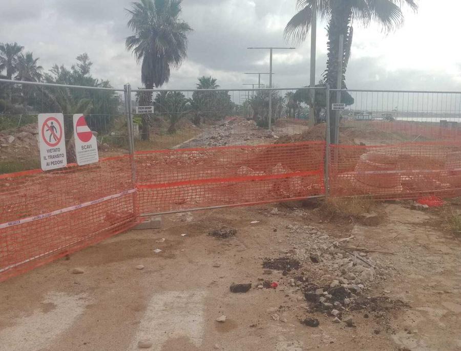 Il lungomare è ancora un cantiere