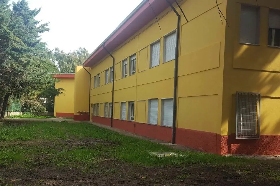 La scuola media Binna Dalmasso (foto Francesco Oggianu)