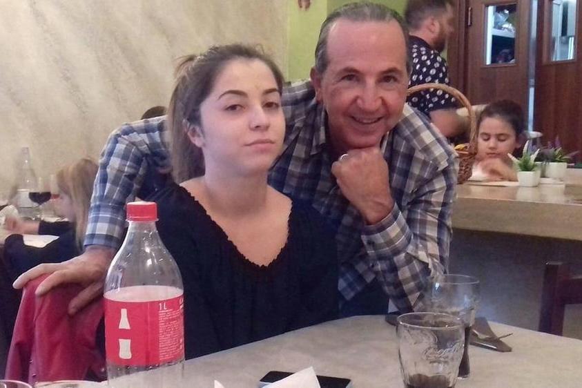 La vittima con il papà Alfio (foto Facebook)