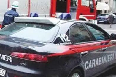 Carabinieri e Vigili del Fuoco (immagine simbolo)