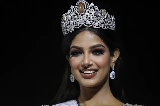 Miss Universo 2021, Harnaaz Sandhu (foto Ansa/Epa)
