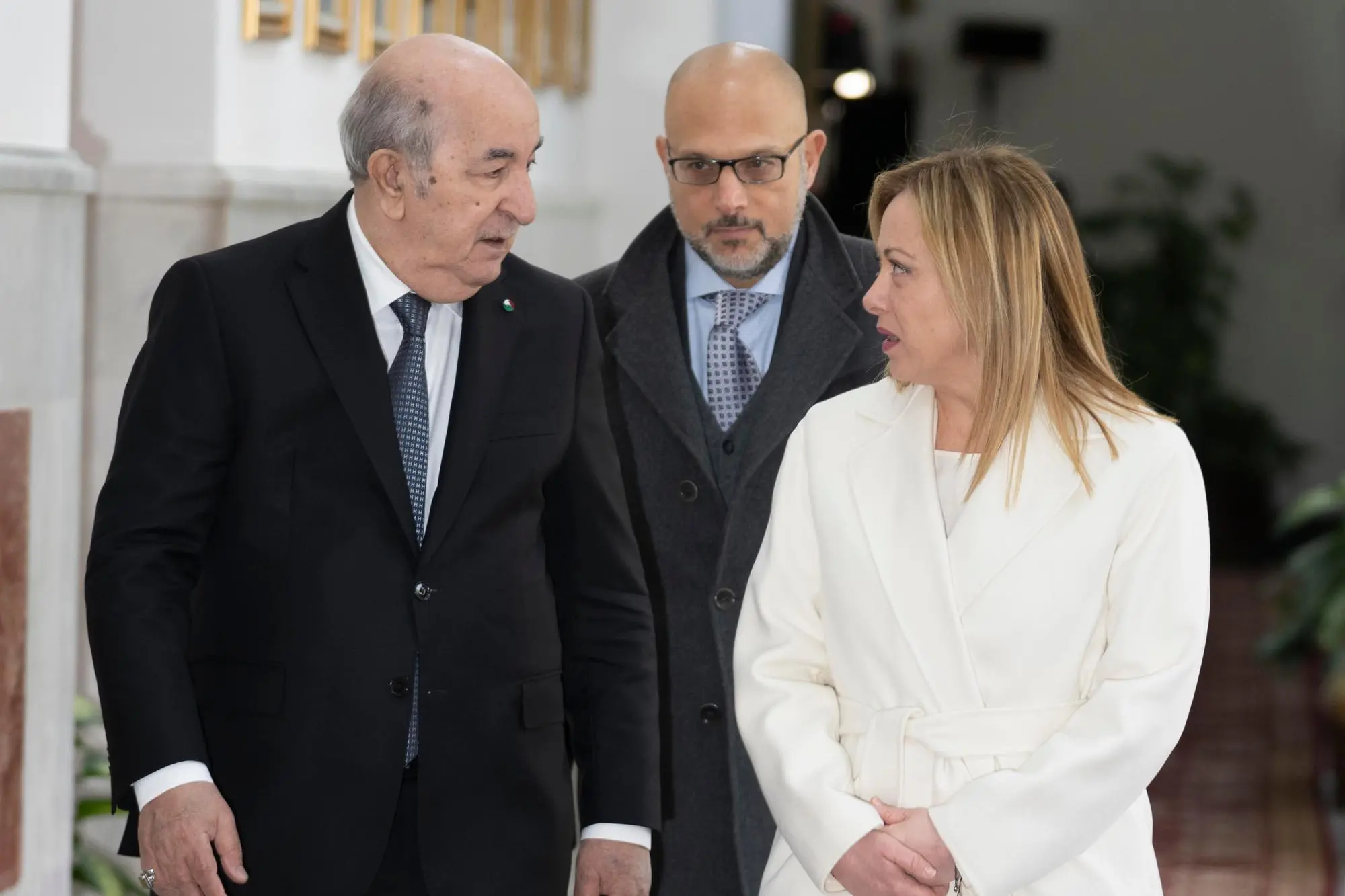 Giorgia Meloni con il presidente algerino Abdelmadjid Tebboune (Ansa)