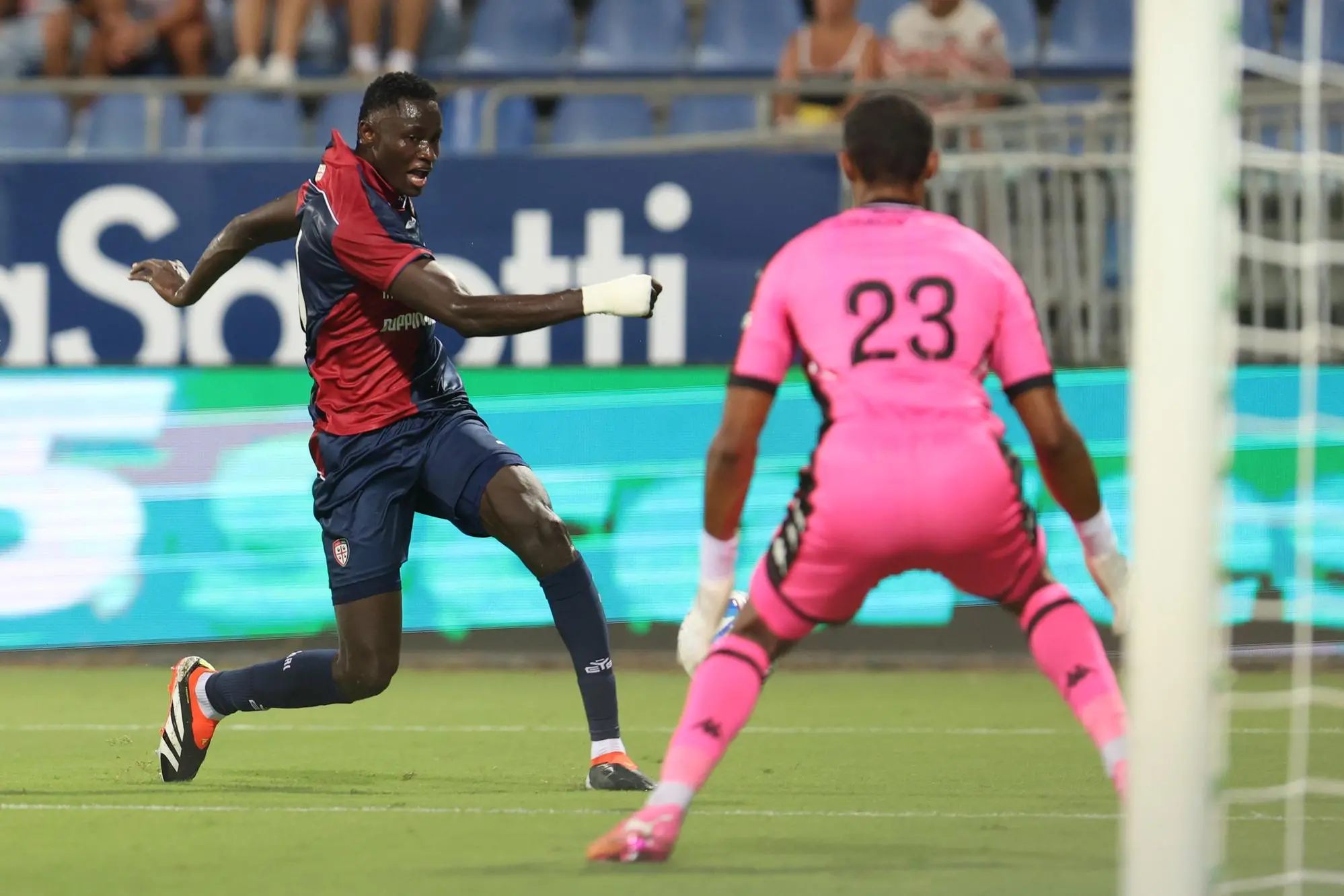 Paul Mendy, attaccante del Cagliari (foto Fabio Murru)