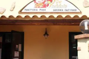 Il fast food McPuddu's (Ettore Loi)