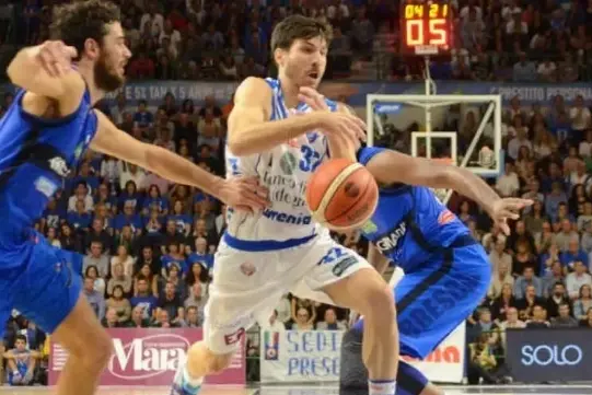 Diego Monaldi con la Dinamo 2016/17 (archivio)