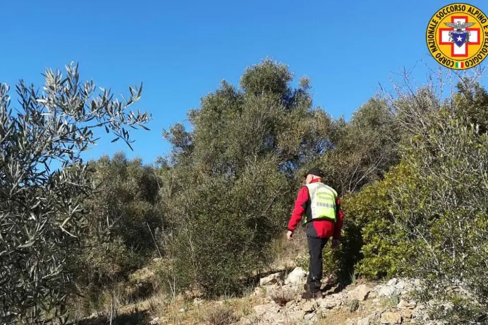Le ricerche (Foto Soccorso Alpino)