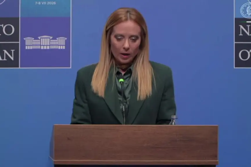 Nato, Meloni: rispettiamo impegni ma in modo sostenibile