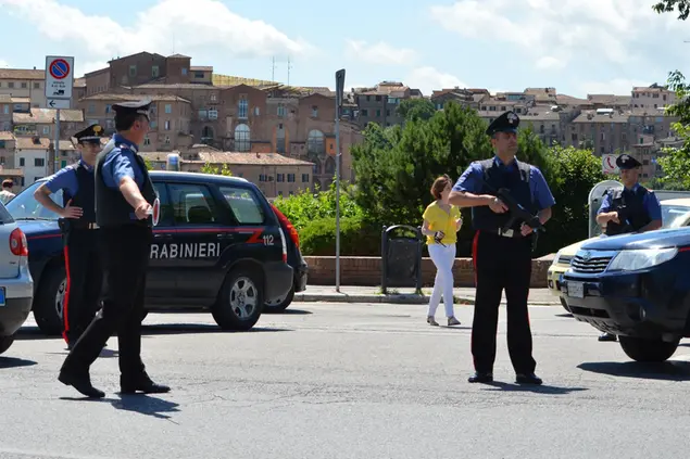 Militari in servizio (foto carabinieri)