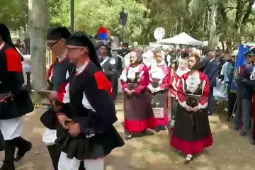 Monte Ortobene, la processione in onore del Cristo Redentore. E c'è anche Zigheddu