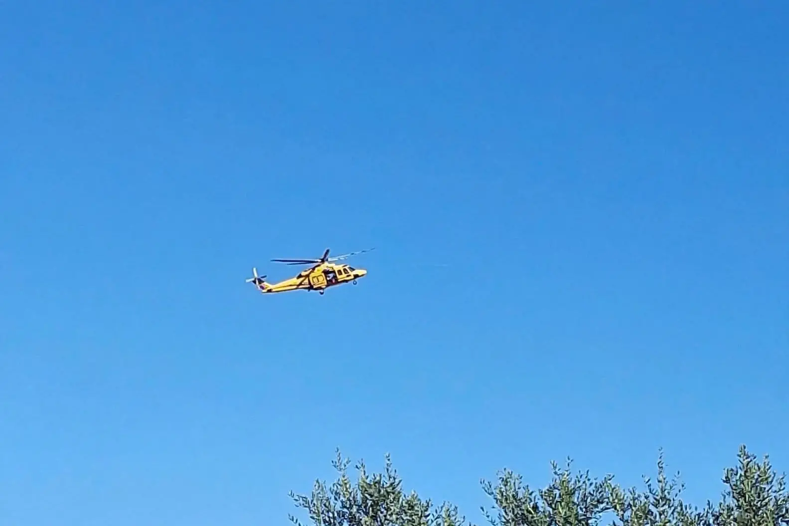 Echo Lima 1 in volo a Tortolì