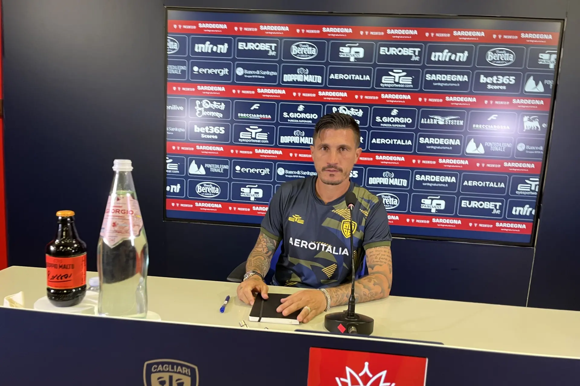 Cagliari, Pisacane suona la carica per il Lecce: «Voglio una risposta forte alla Domus» L'allenatore del Cagliari Fabio Pisacane