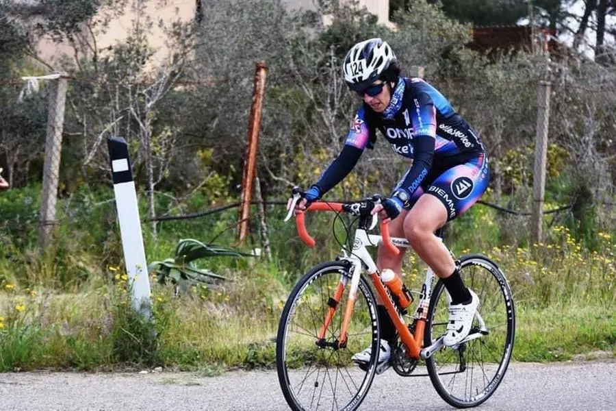 Simona Lobina in una gara su strada (foto Donori Biket Team)