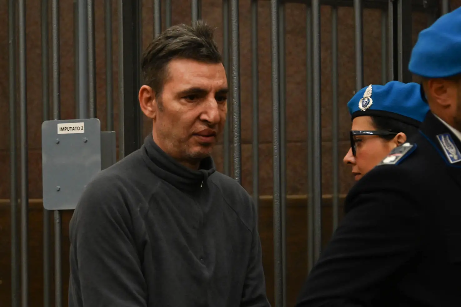 Davide Iannelli dopo la lettura della sentenza con la condanna all'ergastolo per l'omicidio di Antonio Cozzolino (foto Gloria Calvi)