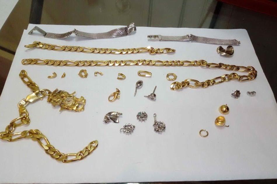 Rubavano gioielli dalle case e li vendevano ai compro oro: coinvolti in 15