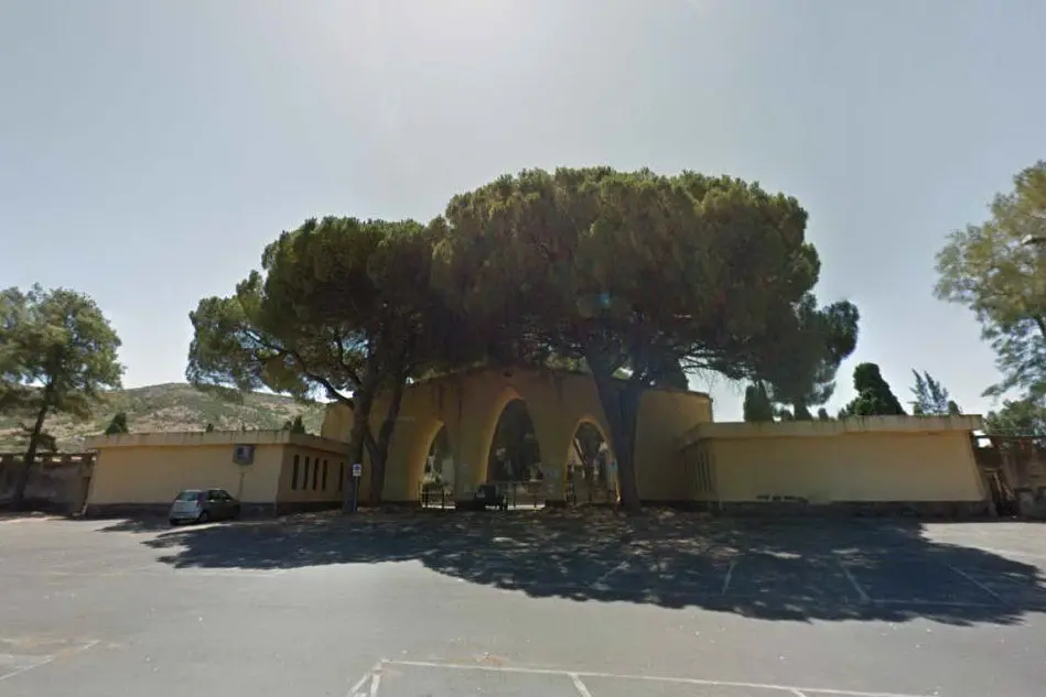 Il cimitero comunale di Carbonia (Google Maps)