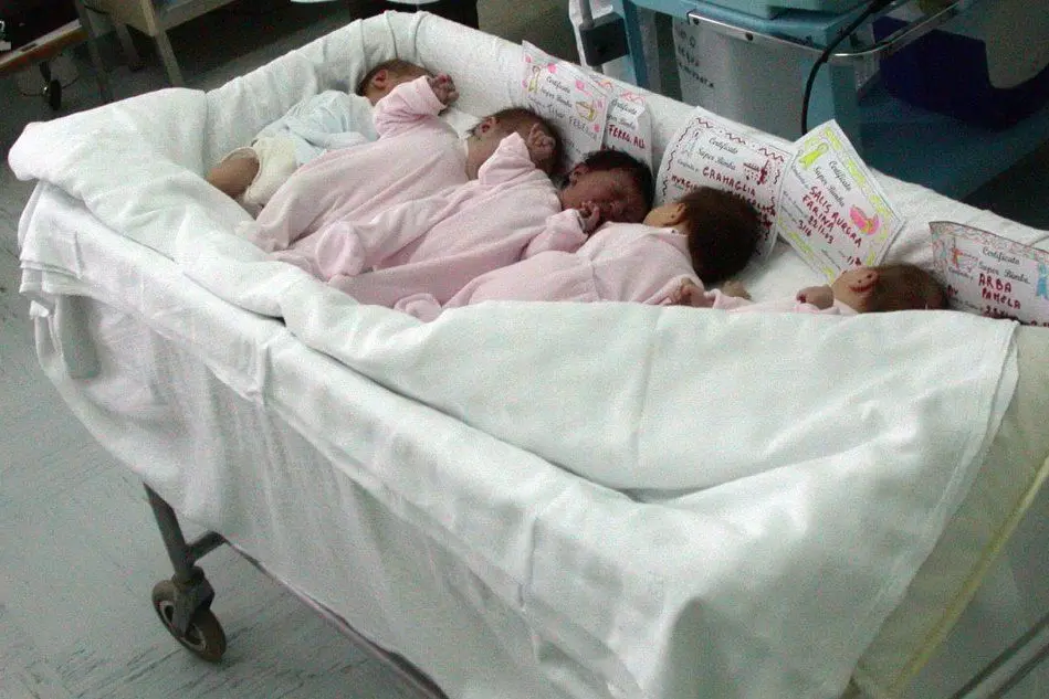 Neonati in un reparto di Ostetricia