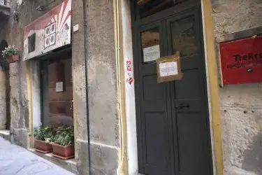cagliari, il locale di giuliano deroma sigilli - foto giuseppe ungari