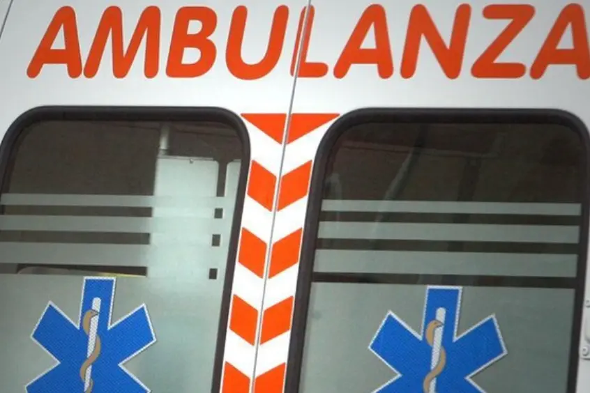 Ambulanza (Foto Archivio)