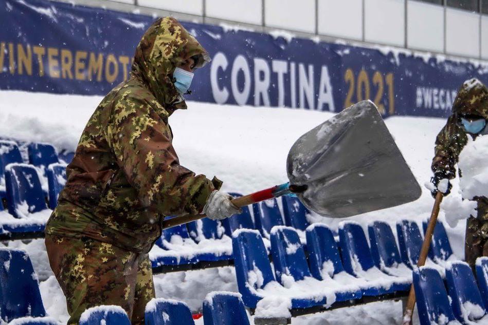 Cortina, falsa partenza: forte nevicata annulla la combinata femminile in apertura