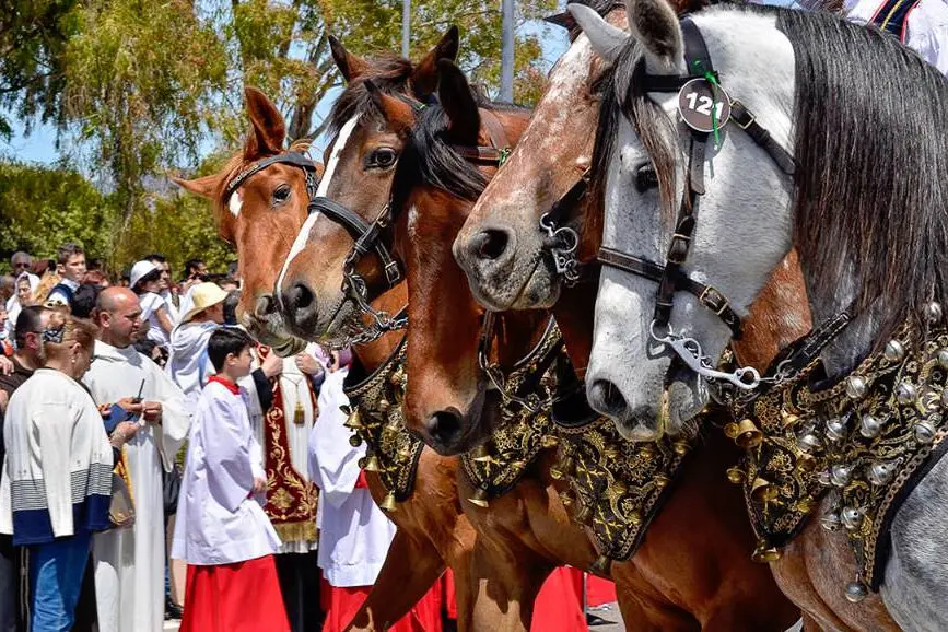 Una delle recenti processioni di Sant'Efisio a Pula (foto Murgana)