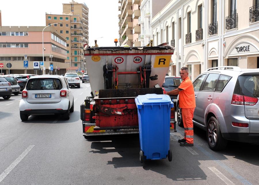 Raccolta rifiuti, disagi per lo sciopero degli addetti
