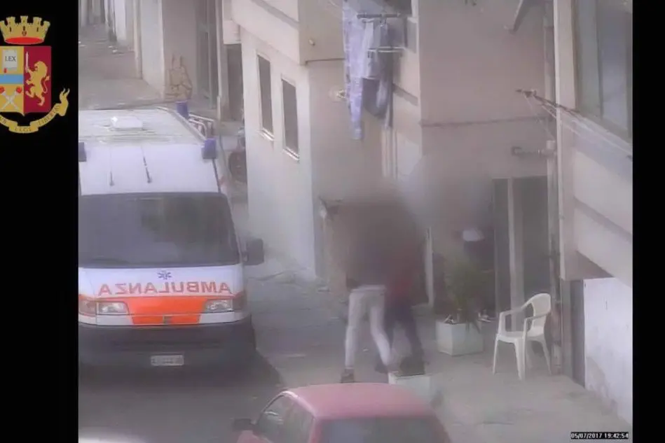 (Frame Polizia)