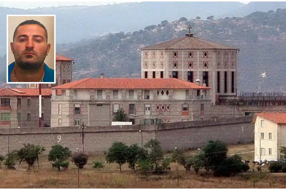 Il carcere di Badu 'e Carros e nel riquadro Marco Raduano (Archivio L'Unione Sarda)
