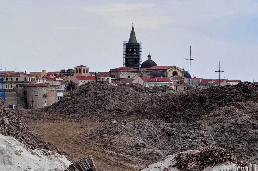Spiagge pulite, gara contro il tempo