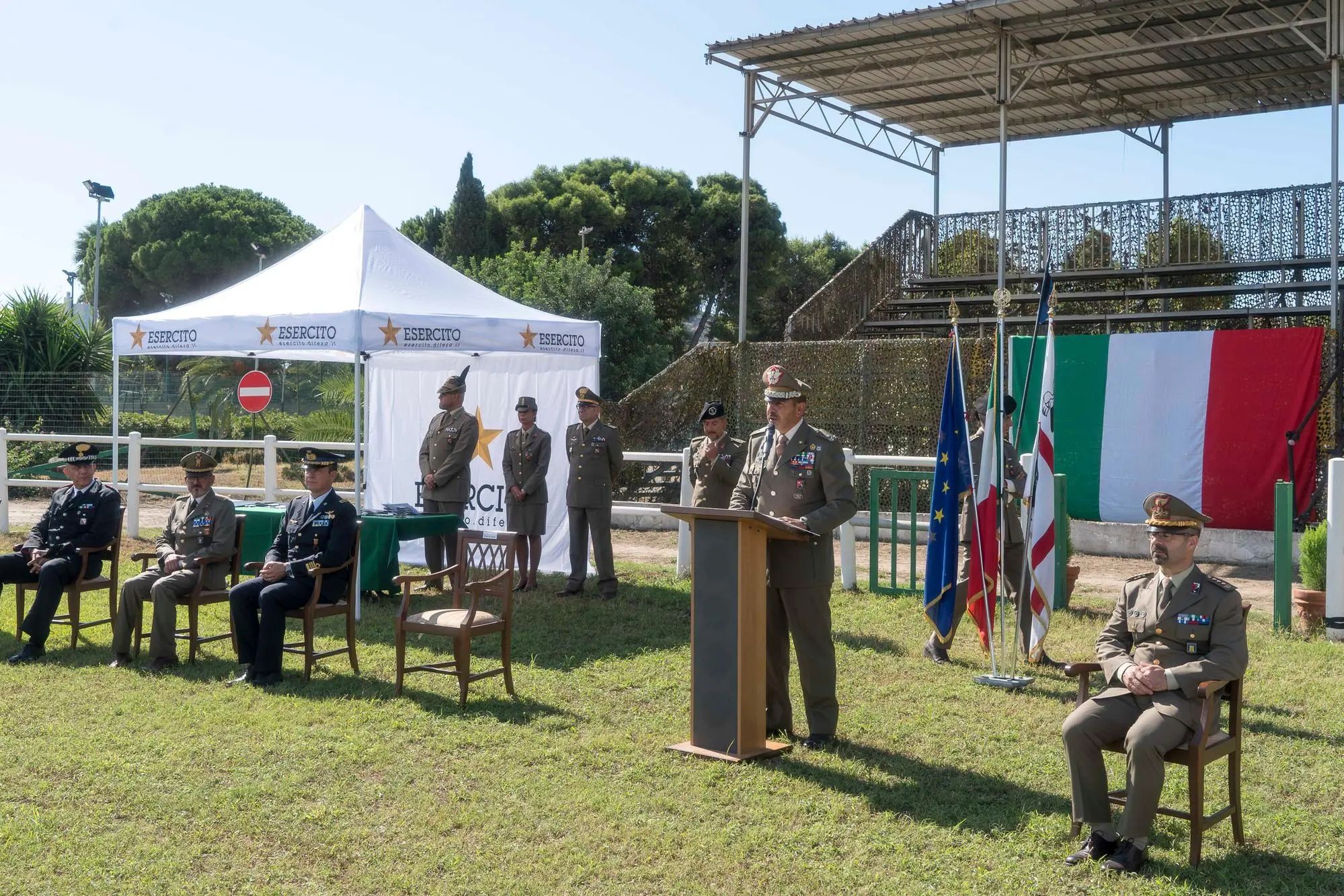 Un momento della cerimonia (Foto Esercito)