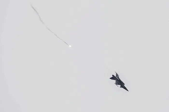 Un jet (Ansa)