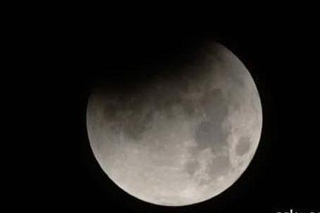 Spettacolo nel cielo: il 27 luglio l'eclissi di Luna più lunga del secolo