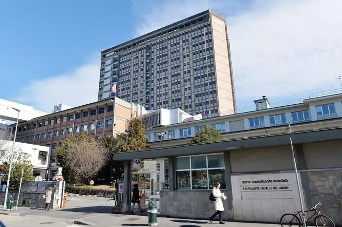 L'ospedale Cto di Torino (Ansa)