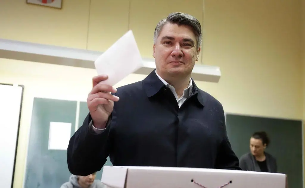 Zoran Milanovic al voto (Ansa - @DanielKasap)