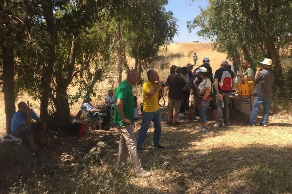 I soci di Terre Colte nel terreno di Sisini