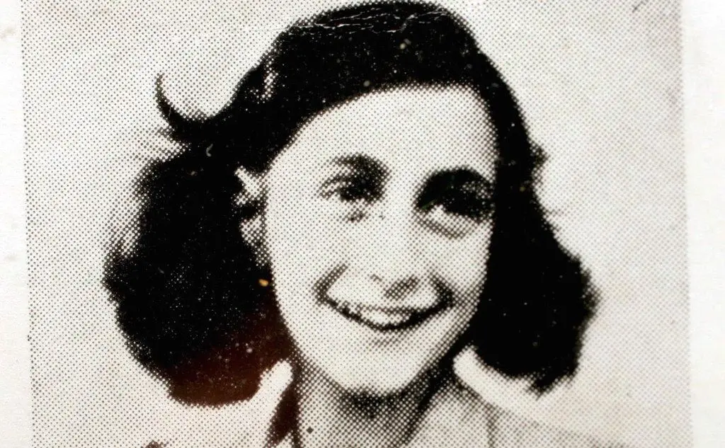 #AccaddeOggi: 1 agosto 1944, Anna Frank scrive l'ultimo brano del suo diario (Archivio L'Unione Sarda)