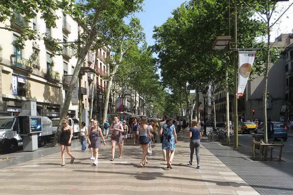 La Rambla a Barcellona (foto Wikipedia)