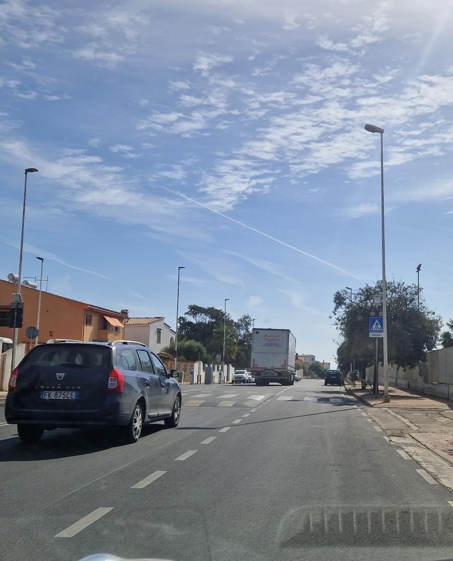 Scavi e cantieri del Pnrr bloccano i lavori per la pista ciclabile