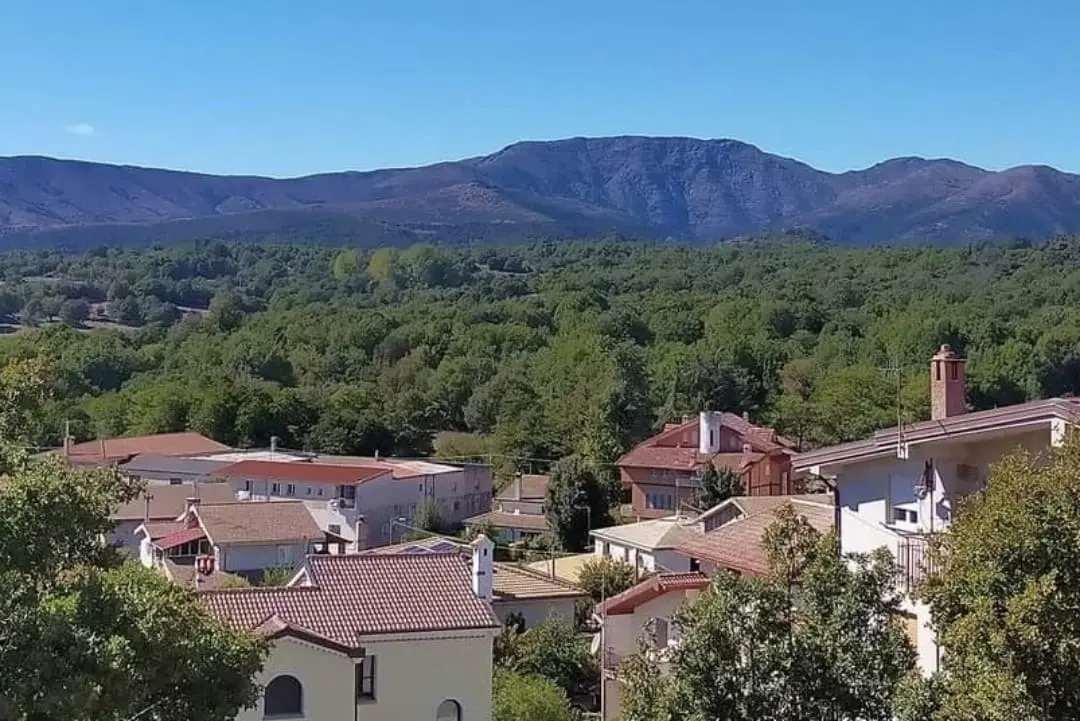 Un panorama di Villanova Strisaili