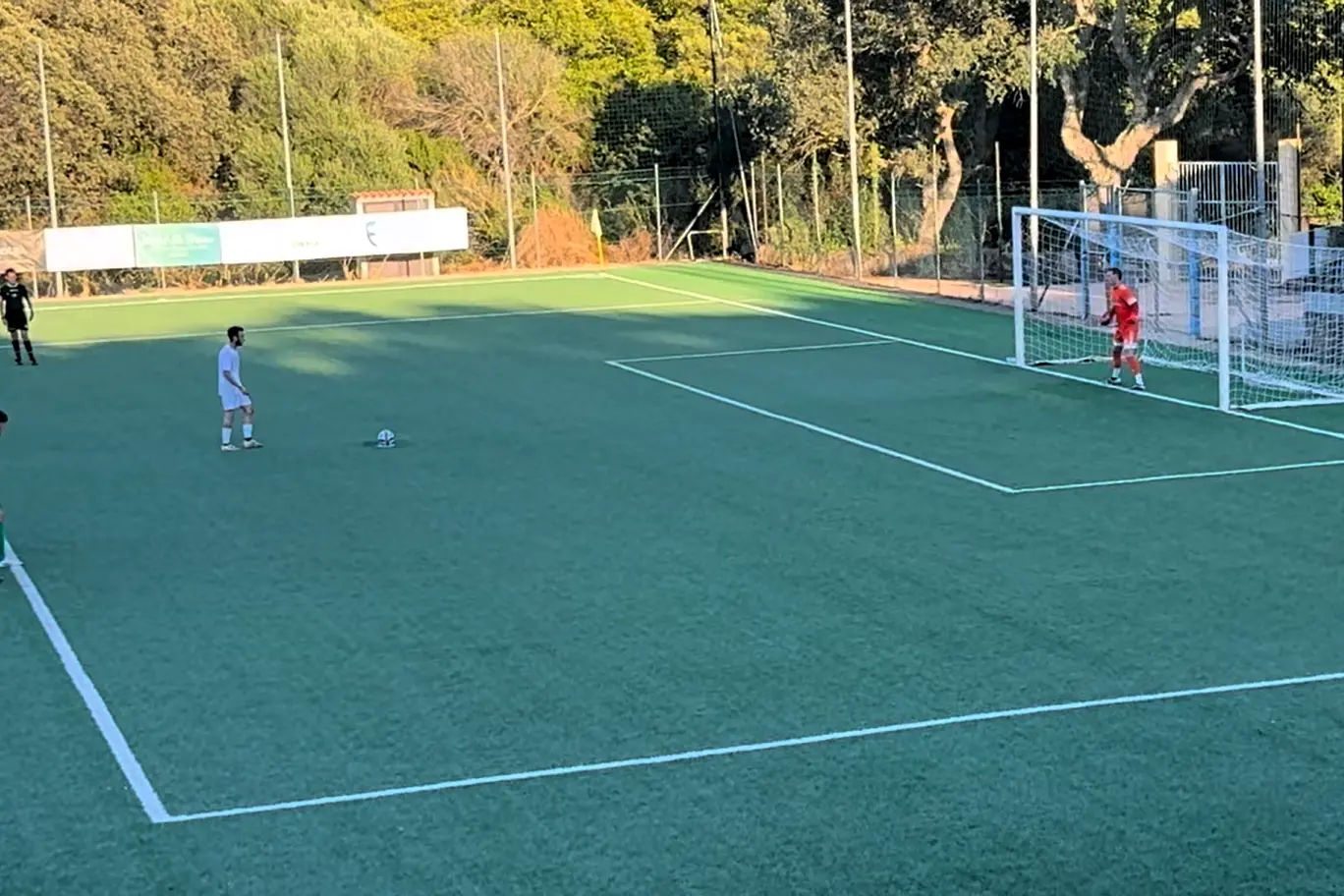 Un'immagine di una gara giocata nello stadio di Luogosanto (foto Ilenia Giagnoni)