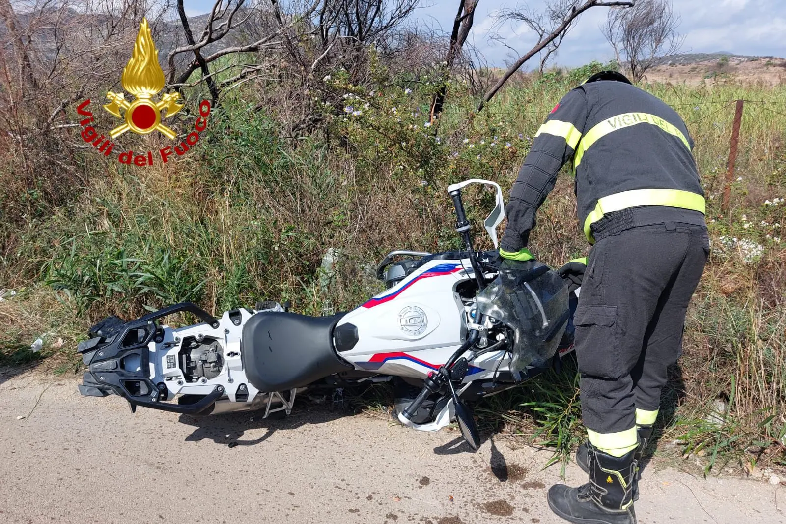 L'incidente (foto vigili del fuoco)