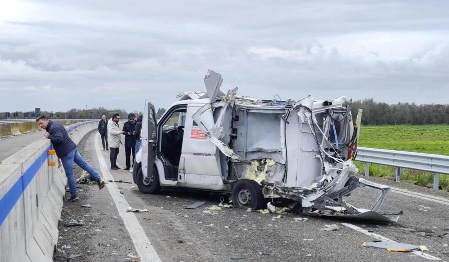 Assalto al portavalori sulla Brindisi-Lecce: due fermi