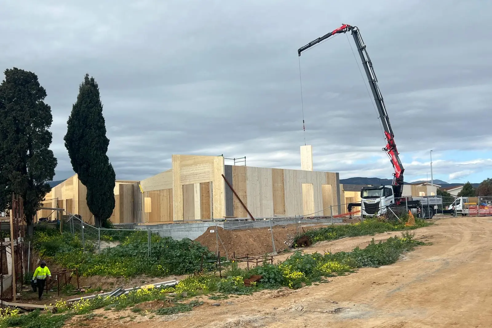 L'asilo in costruzione (foto Murgana)
