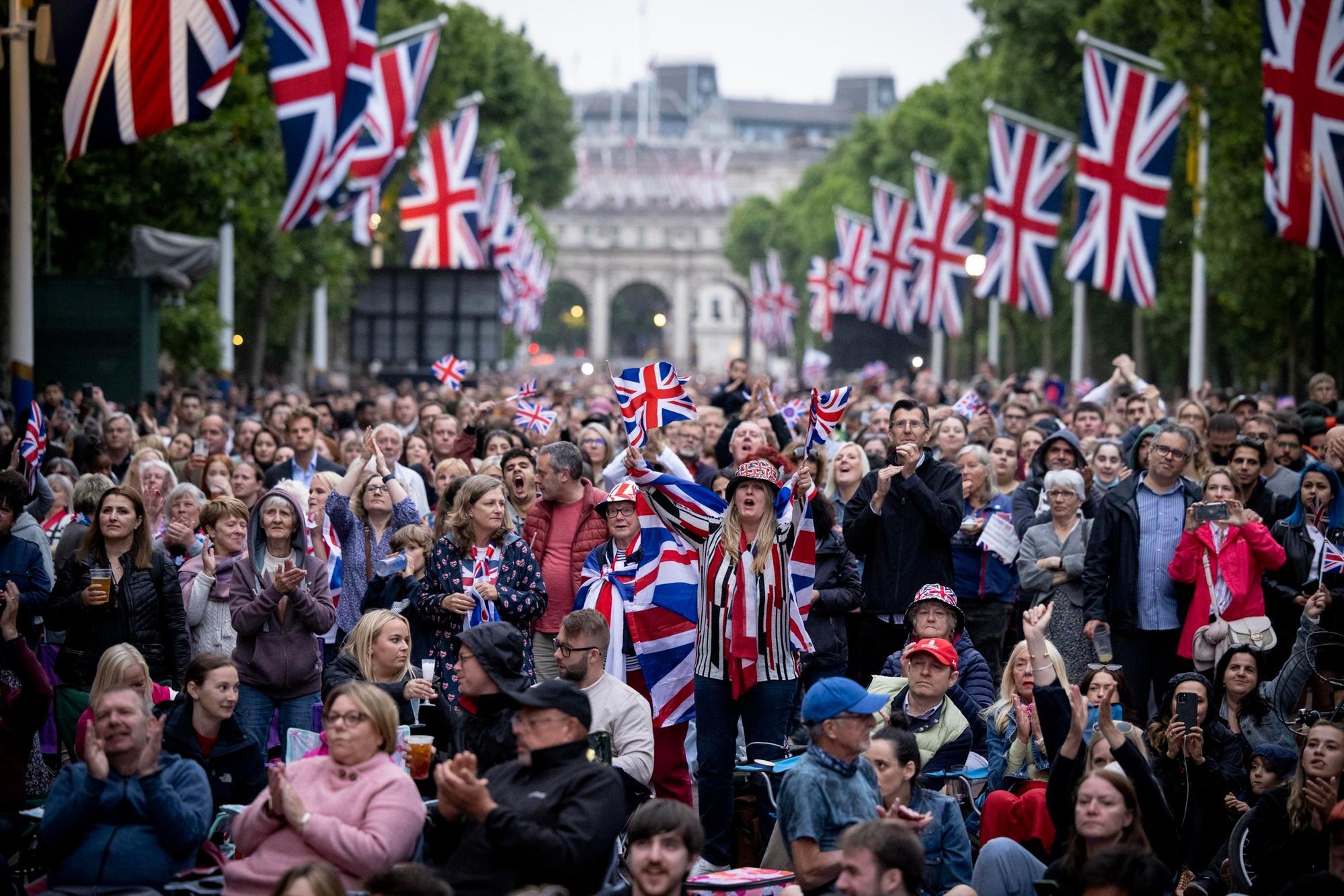 Grande festa a Londra per il Giubileo di platino, i 70 anni di regno della Regina Elisabetta