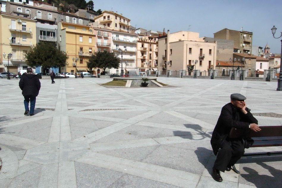 Turismo, vigne e wi-fi: la Sardegna che resiste allo spopolamento
