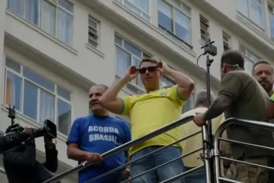 Bolsonaro Jr: mai pensato di lasciare il Brasile, guiderò opposizione