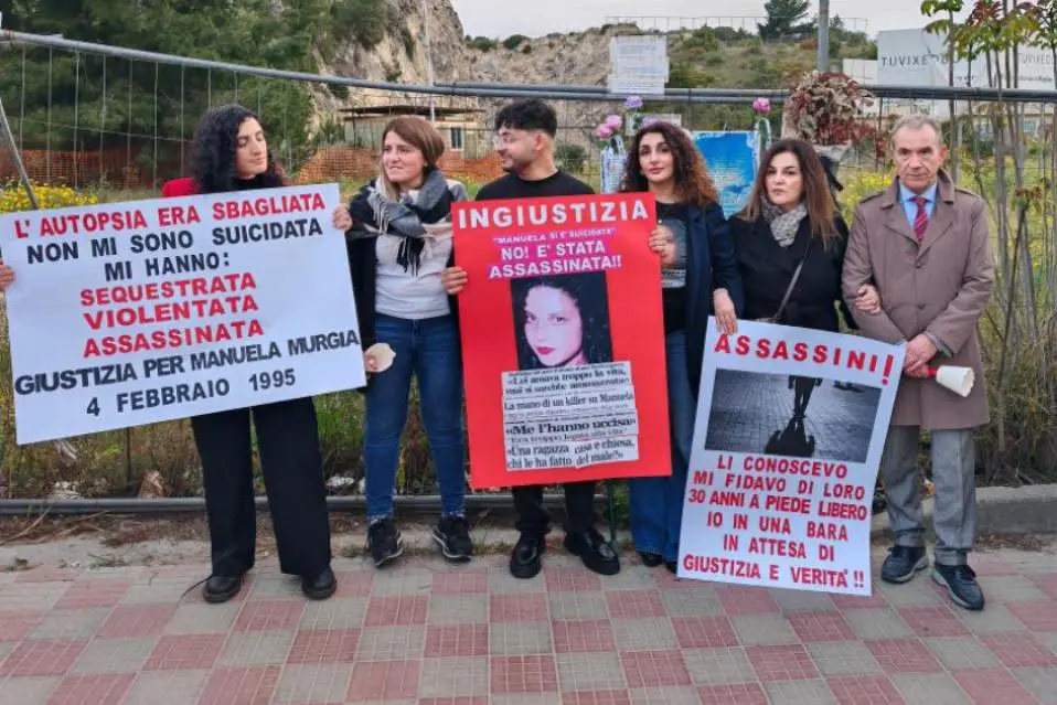 Una manifestazione dei familiari di Manuela Murgia