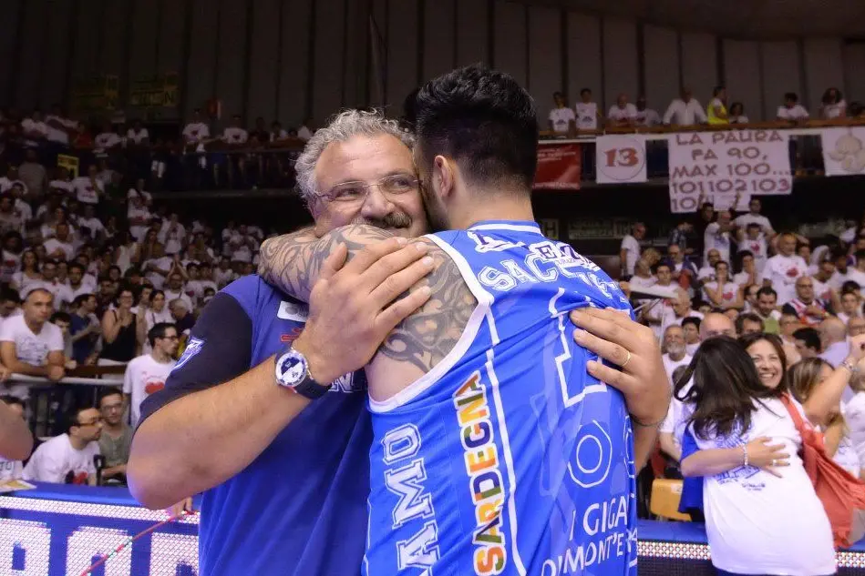 Meo Sacchetti con il figlio Brian il giorno dello scudetto