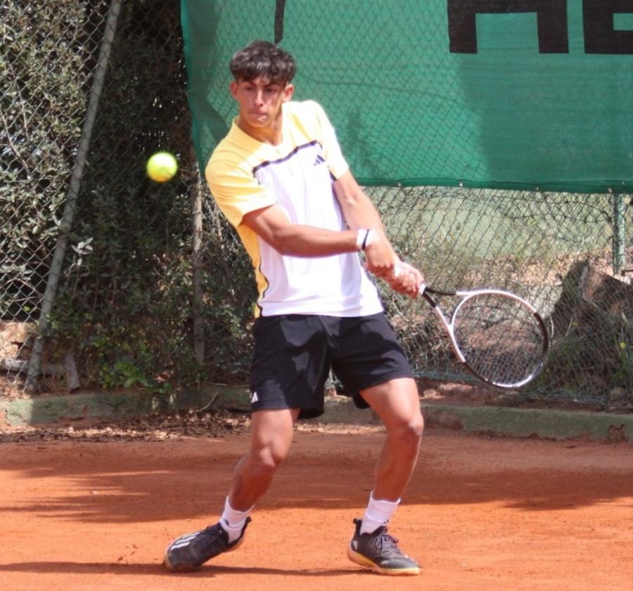Itf Forte Village, Carboni ai quarti sfida Chepelev