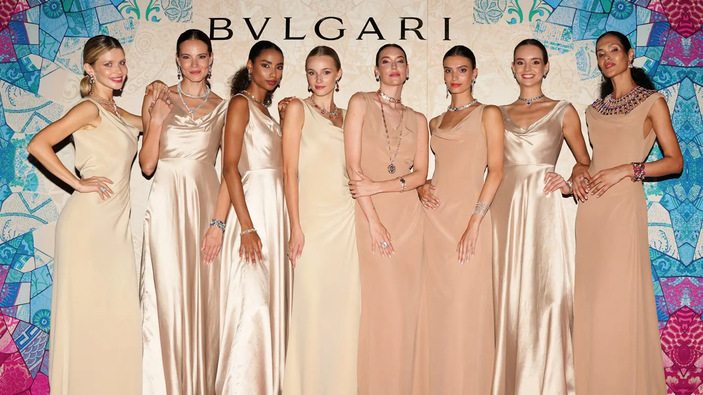 Bulgari Color 宝格丽 (Bulgari) 在 Cala di Volpe:Serpenti 和 The Color Journey 系列高级珠宝亮相 T 台 ...